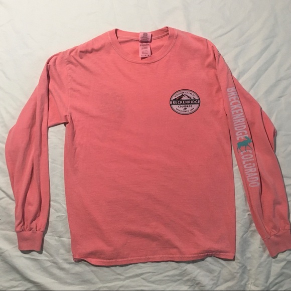 Gildan Tops - Pink Long Sleeve Breckenridge Colorado Tshirt